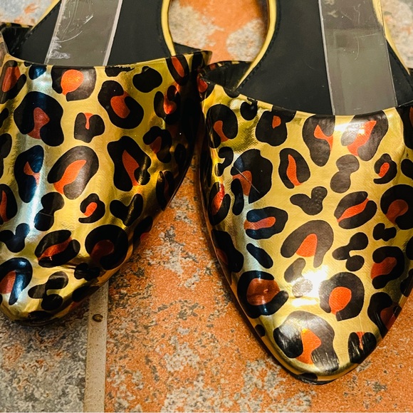 🐆Fabulous Gold Metallic Leopard Katy Perry D’Orsay Style Flats! - Picture 13 of 13